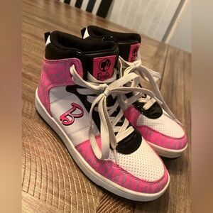 Mattel Barbie High Top Sneaker pink and Black Womens 7 EUC Non Marking athletic